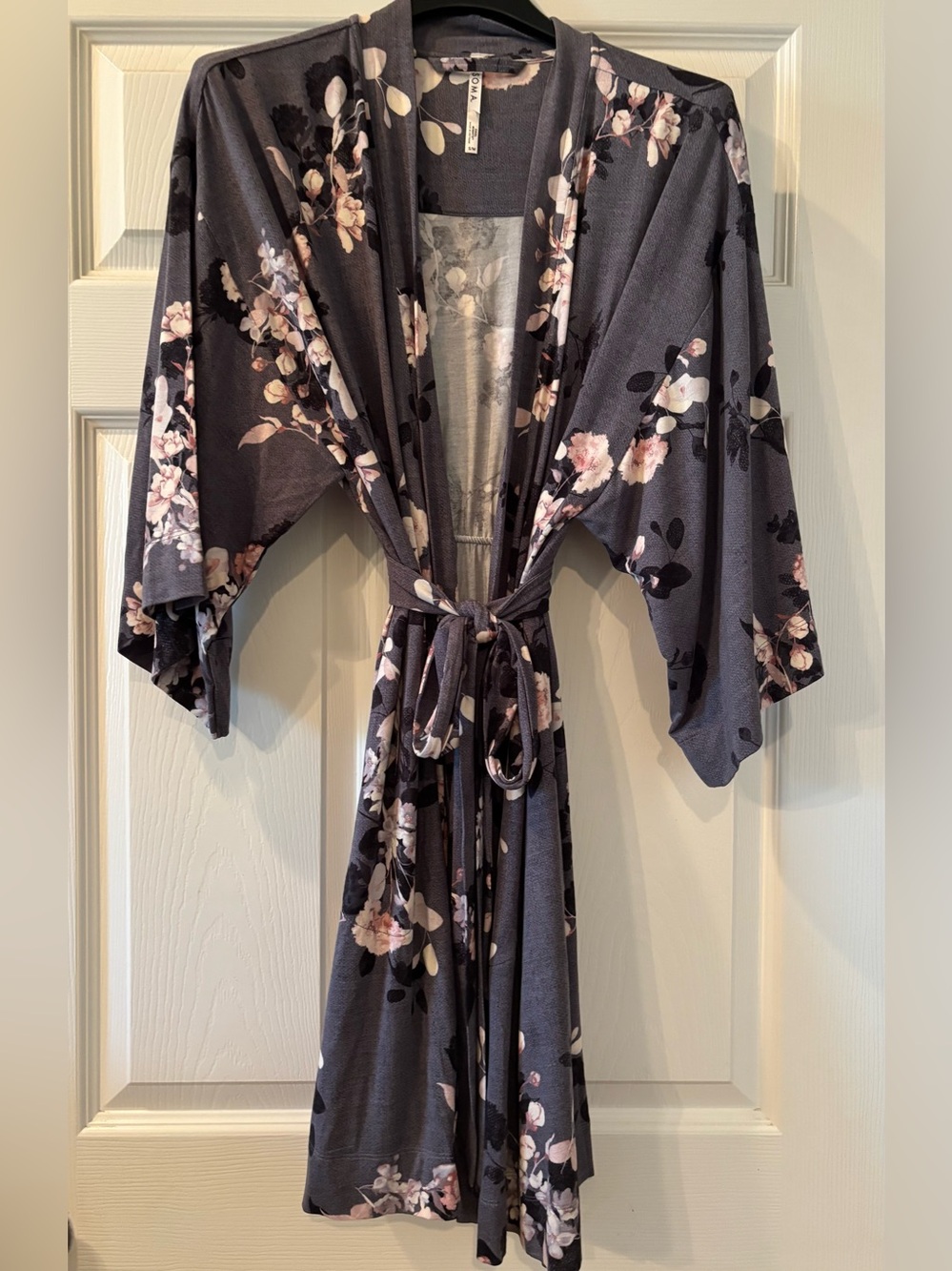 Soma Cool Nights Robe - Women's Sleepwear - Charcoal with Pink Blossoms